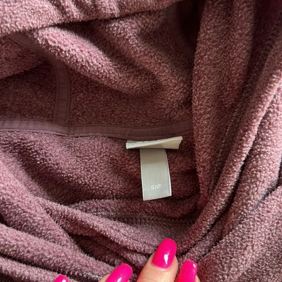 Bench Hoodie - Small - Picture 3 of 4